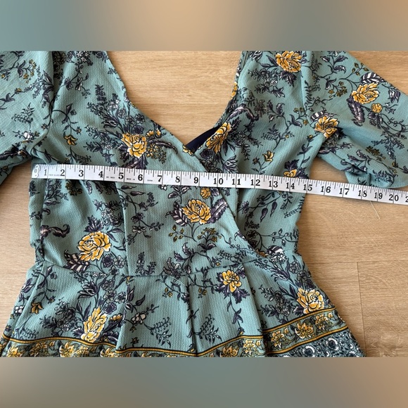 Blue Rain Floral romper SZ XS - Picture 4 of 8